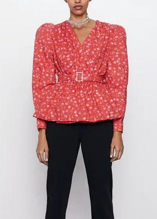 Блузка с поясом zara