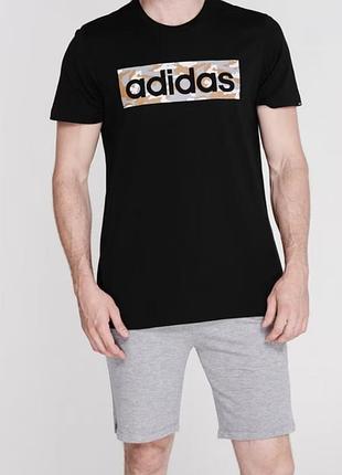 Чорна базова чоловіча футболка adidas