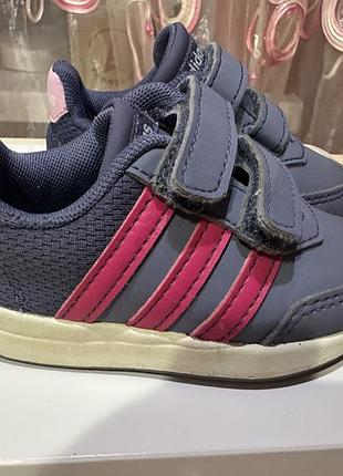 Кросівки adidas дитячі