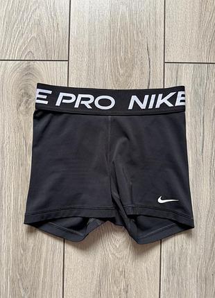 Спортивні шорти