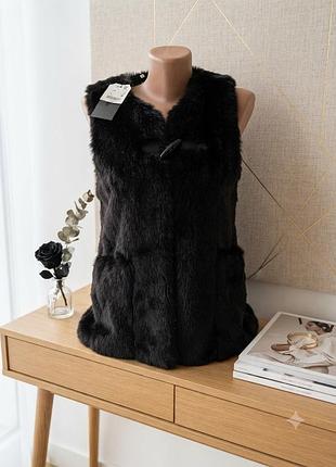 Стильна чорна хутрова безрукавка / жилетка zara girls розкішна та затишна хутрова жилетка чорного кольору.  для прохолодної погоди, .