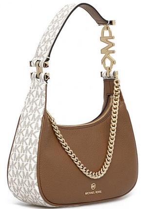 Це жіноча сумка michael kors моделі piper small pouchette у коричневому кольорі з принтом логотипу.