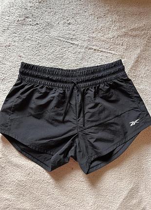 Reebok жіночі спортивні шорти
