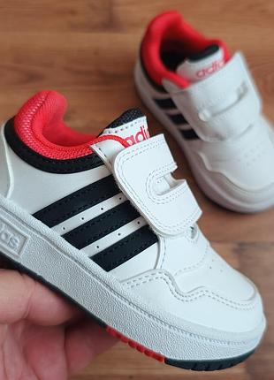 Нові оригінальні adidas 
p23 довжина устілки по факту 14.5см