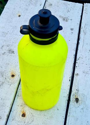 Велосипедна пляшка для води