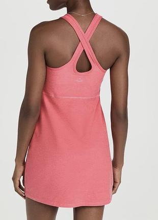 Сукня на йогу beyond yoga spacedye under lock and key dress в кольорі paradise coral.