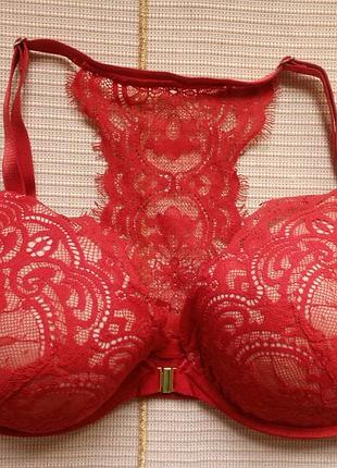 Бюстгалтер на поролоне, застежка спереди, кружевная спинка hunkemoller 75d