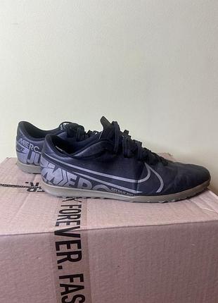 Сороканіжки nike mercurial  made in vietnam  стан добрий 43(29 см) 900 грн