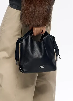 Нова чорна шкіряна сумка кросбоді bimba y lola massimo dutti ganni cos arket