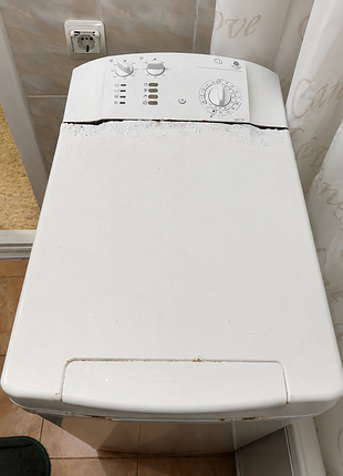 Стиральная машинка ariston.