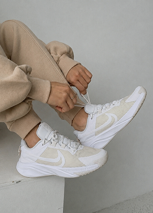 Білі кросівки nike star runner 4