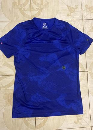 Футболка under armour