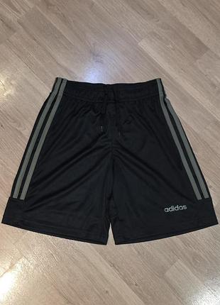 Шорти adidas на 11-12років, 152см