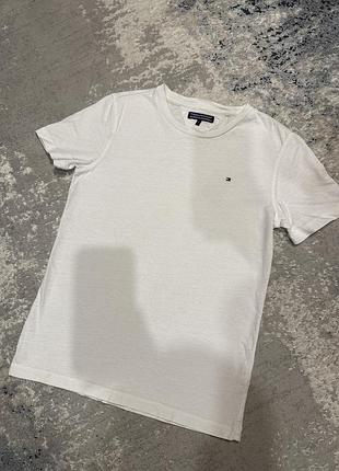 Футболка tommy hilfiger біла 152 см