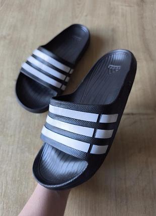 Круті гумові шльопанці adidas, оригінал. розмір 38.