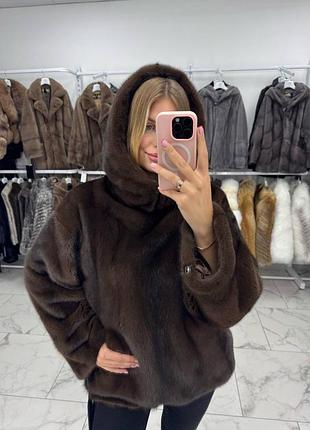 Норкова натуральна шуба ,модель худі у наявності