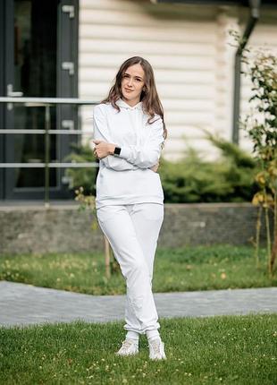 Костюм жіночий, двонитка, біла