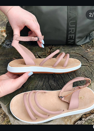 Рожеві шкіряні босоніжки clarks 42, 43