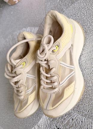 Кросівки zara