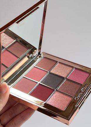Палетка тіней pillow talk beautyverse love palette