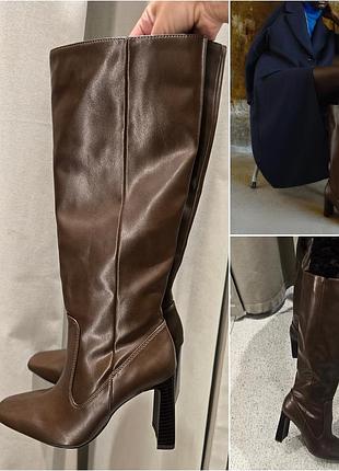 Высокие сапоги zara, на каблуке.