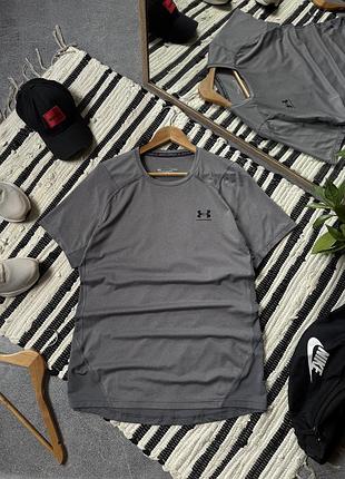 Чоловіча спортивна футболка under armour оригінал андер армор сіра компресійна як нова розмір l