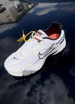 🔥🔥крутезні білі кросівки nike 1890грн
