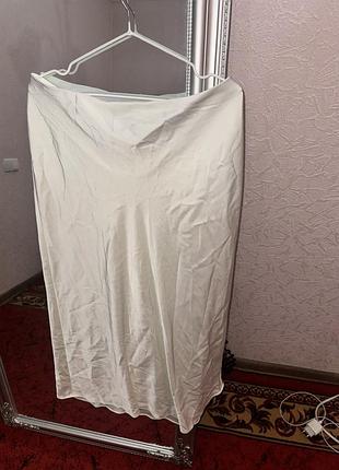 Атласна біла спідниця зара
