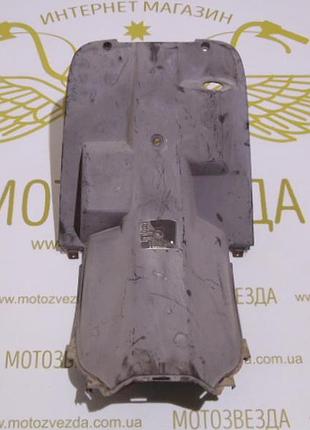 Подгазетник suzuki sepia (старая) 92111-39co серый