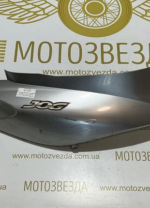 Бічний обтічник правий yamaha sa-36j/sa-39j (1p4-1731r) japan під фарбування!