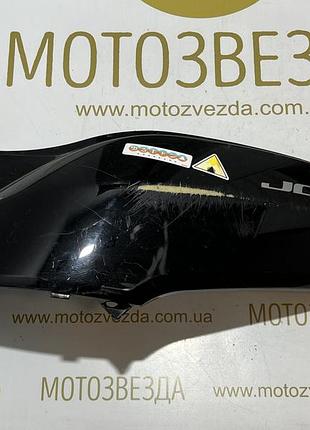 Бічний обтічник honda tact af-75 / af-79 / ay01 japan (83610-gja-j001) лівий