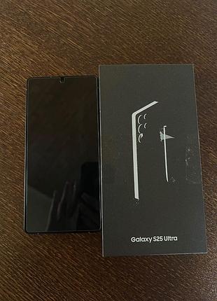 Продаю свой galaxy s25 ultra в 12/256 (чистый оригинал,