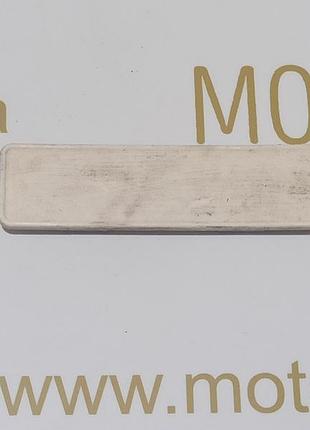 Вставка подгазетника original yamaha (белая)