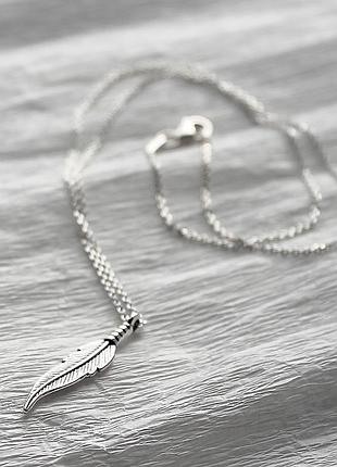 Серебряное колье перо 45