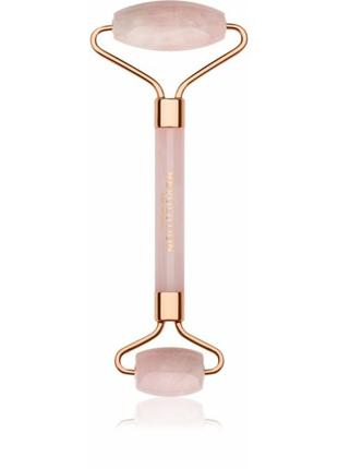 Ролик для особи з рожевого кварцу revolution skincare rose quartz facial roller