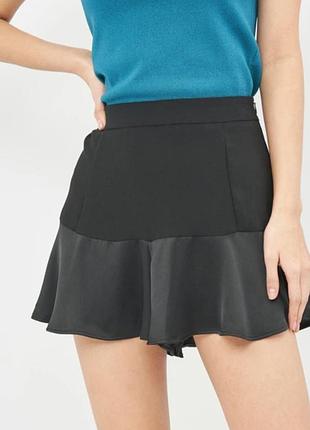 Жіночі шорти zara  розмір s
