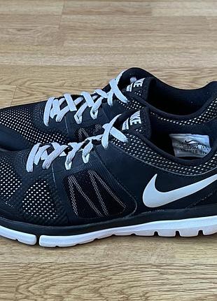 Кросівки nike оригінал в ідеальному стані. 38,5 розмір