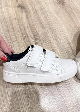 Кєди, кросівки на хлопчика від бренду zara, одягнені на випускний і один раз в парк, і переросли(.найкраще на ніжку 18 см.