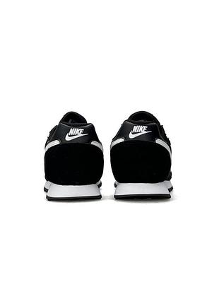 Nike md runner 2 black white 5