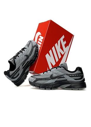 Nike initiator grey black 2