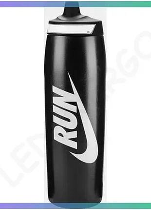 Пляшка для води nike refuel bottle 946 мл чорна біла спортивна пляшка для тренувань та активного відпо sku_n.101.5419.069.32