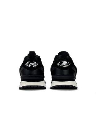 Nike waffle s black white 5