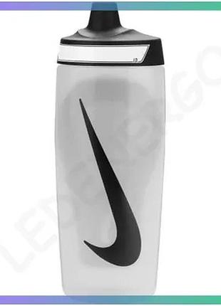 Пляшка для води nike refuel bottle grip 946 мл біла чорна спортивна пляшка для гідратації унісекс sku_n.100.9958.173.32