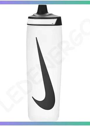 Пляшка nike refuel bottle 709 мл біла чорна унісекс спортивна пляшка для води та напоїв sku_n.100.7666.125.24