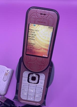 Кнопочний телефон nokia 7373 5