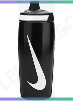 Пляшка nike refuel bottle grip 946 мл черная белая для воды с текстурированной поверхностью для захват sku_n.100.9958.091.32
