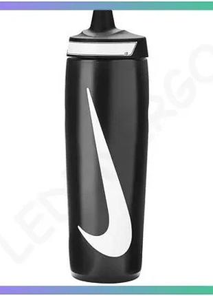 Пляшка nike refuel bottle 24 oz чорна біла 709 мл для спорту унісекс з ергономічним дизайном sku_n.100.7666.091.24