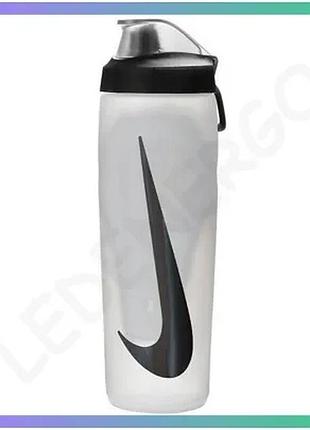 Пляшка nike refuel bottle locking lid 709 мл біла чорна для спорту унісекс з клапаном для зручності тр sku_n.100.7668.125.24