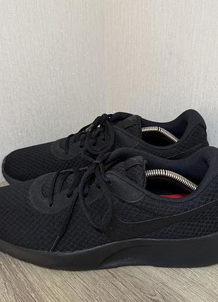 Кроссовки nike tanjun