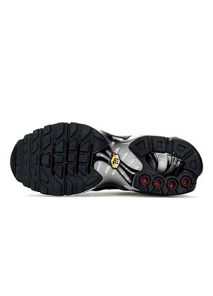 Nike air max plus black white 8